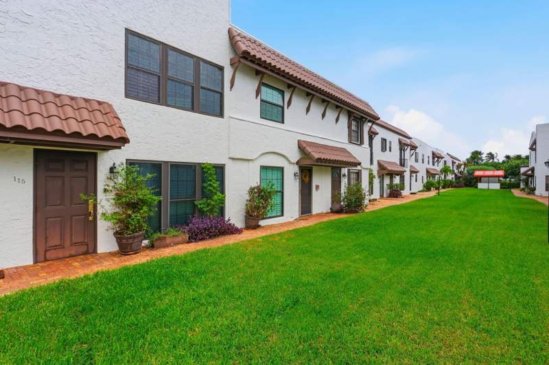 2 bedroom Townhouse at 200 S Ocean Boulevard #A-115, Jardin Del Mar, Delray Beach — photo 4