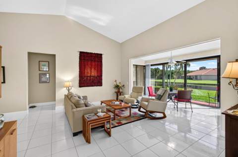 8284 Waterline Drive #105, Boynton Beach FL - photo 6 of 37