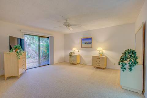 1092 Raintree Court, Palm Beach Gardens FL - photo 19 of 43