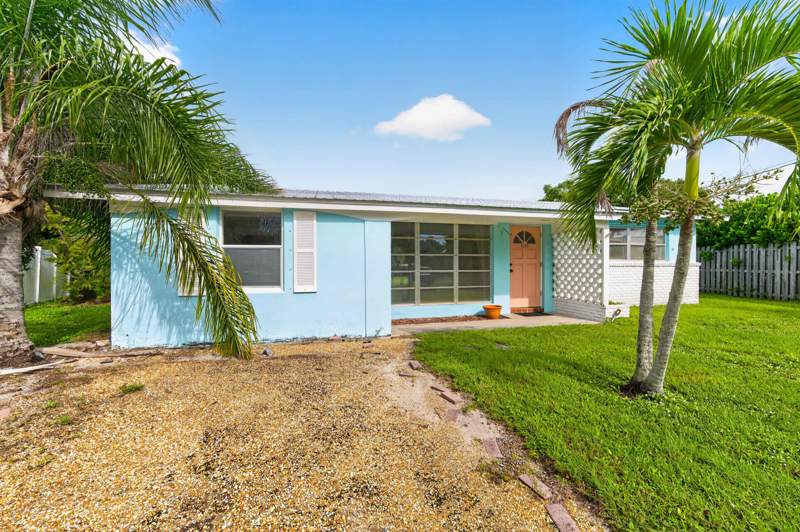 3 bedroom Single Family Residence at 1053 NW Terrace Road, Bahama Terrace, Stuart — photo 3