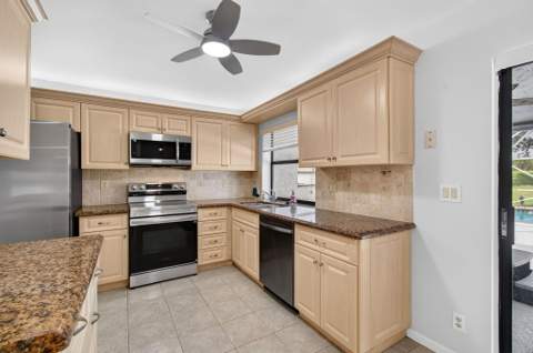 10145 Harbourtown Court, Boca Raton FL - photo 24 of 92