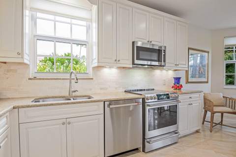 102 Legendary Circle, Palm Beach Gardens FL - photo 11 of 33