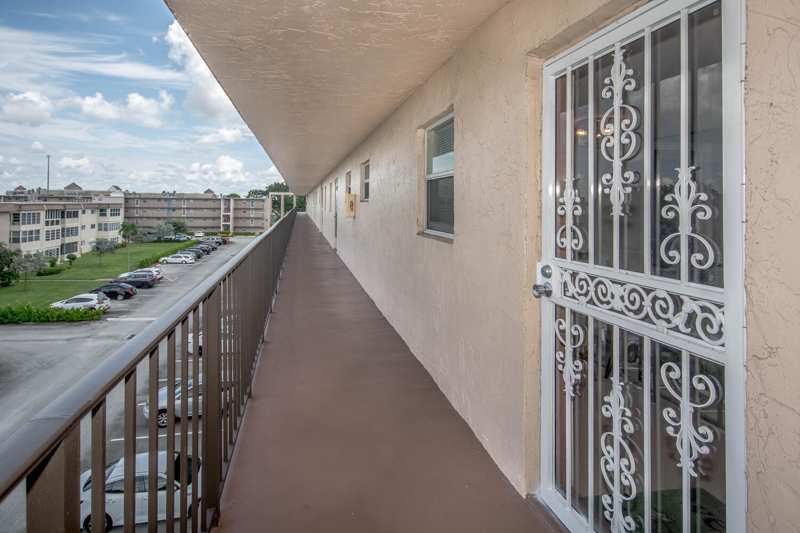 2 bedroom Condominium at 711 Lori Drive #408, Lakeside Village Condo 10, Palm Springs — photo 1