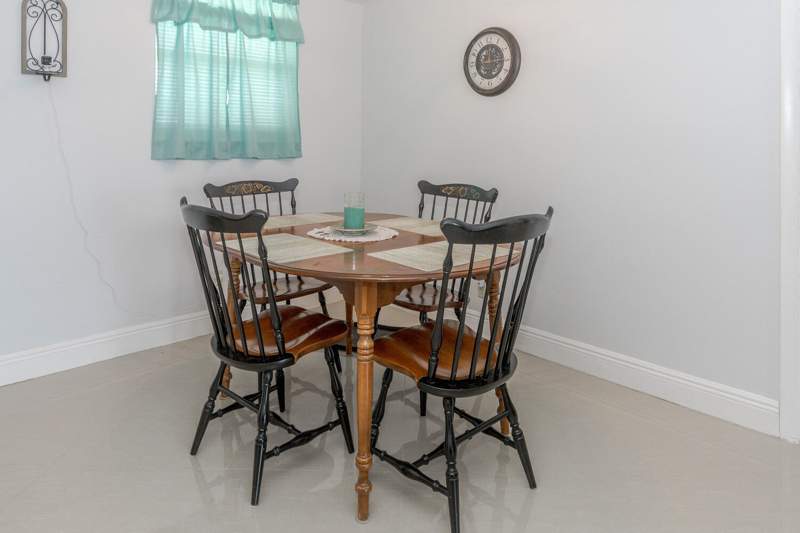2 bedroom Condominium at 711 Lori Drive #408, Lakeside Village Condo 10, Palm Springs — photo 3