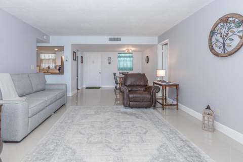 711 Lori Drive #408, Palm Springs FL - photo 10 of 40