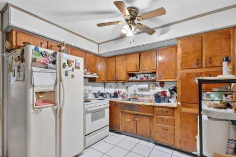 913 Jamaican Drive, West Palm Beach FL - photo 11 of 31