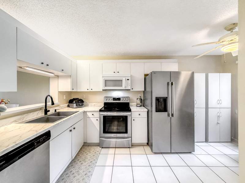 2 bedroom Condominium at 400 NW 67th Street #G107, San De Vance Golf & Tennis Club Condo, Boca Raton — photo 5