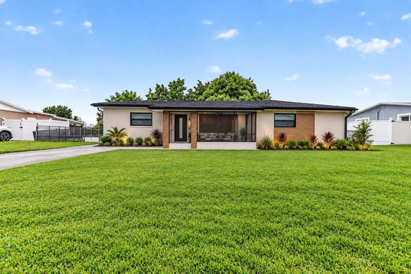 3 bedroom Single Family Residence at 913 Jamaican Drive, Dillman Heights 3, West Palm Beach — photo 2