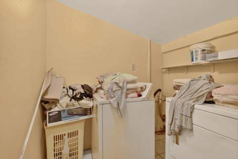 913 Jamaican Drive, West Palm Beach FL - photo 17 of 31