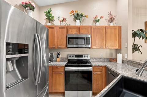 3266 Mirella Drive #3266, Riviera Beach FL - photo 13 of 35