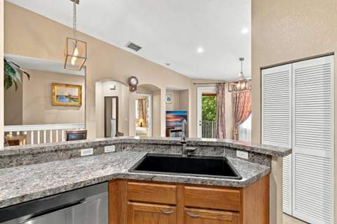 3266 Mirella Drive #3266, Riviera Beach FL - photo 14 of 35