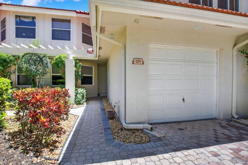3 bedroom Condominium at 2584 Coco Plum Blvd #104, Bridgepointe, Boca Raton — photo 2