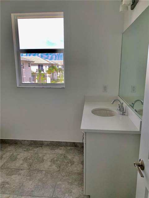 6935 Pines Circle #16, Coconut Creek FL - photo 9 of 17