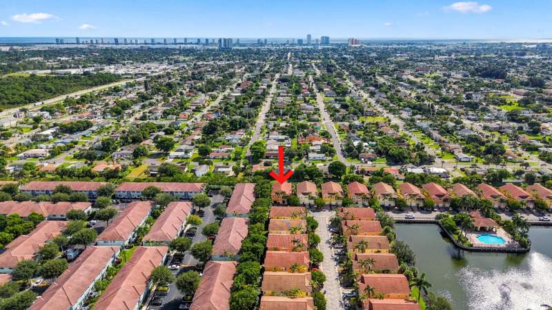 2 bedroom Townhouse at 3266 Mirella Drive #3266, Villa Rosa, Riviera Beach — photo 2