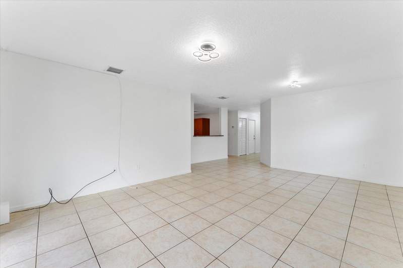 3 bedroom Single Family Residence at 2212 NW 9th Court, Franklin Park Amended, Fort Lauderdale — photo 4