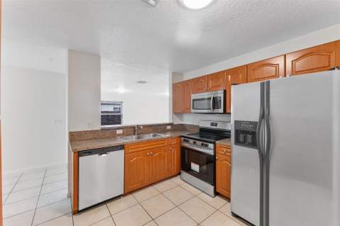 2212 NW 9th Court, Fort Lauderdale FL - photo 8 of 27