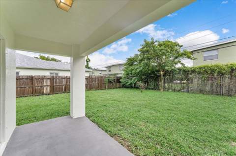 2212 NW 9th Court, Fort Lauderdale FL - photo 20 of 27