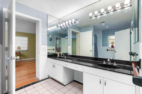 1601 NE 48th Court, Oakland Park FL - photo 18 of 45