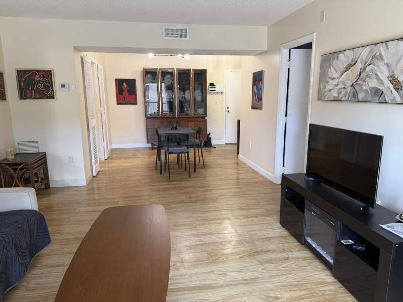 2 bedroom Condominium at 4154 Inverrary Drive, Manors Of Inverrary I-2, Lauderhill — photo 4