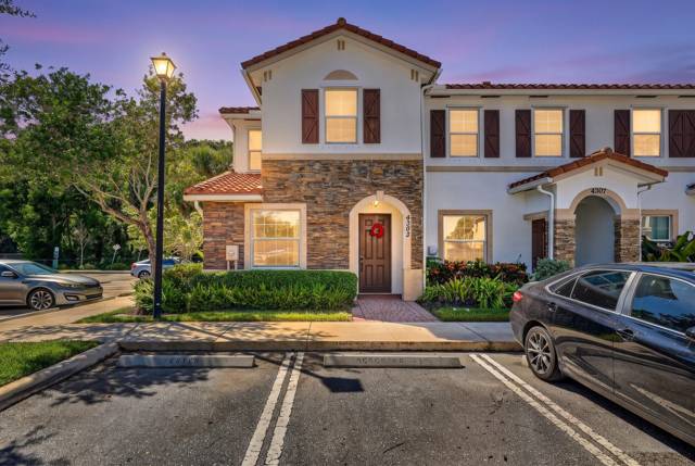 4305 Maybelle Lane