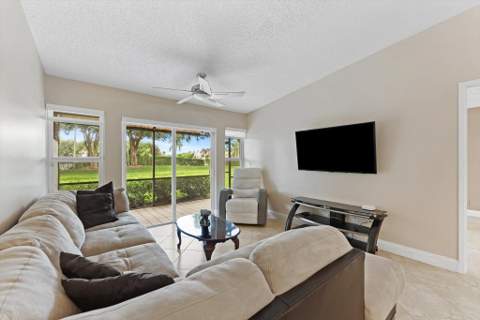 8959 Sunnywood Place, Boca Raton FL - photo 10 of 32