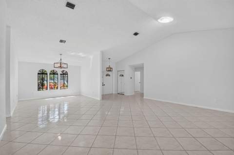 2915 Riviera Drive, Delray Beach FL - photo 9 of 46