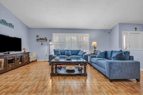 8026 Marshwood Lane, Lake Worth FL - photo 18 of 30
