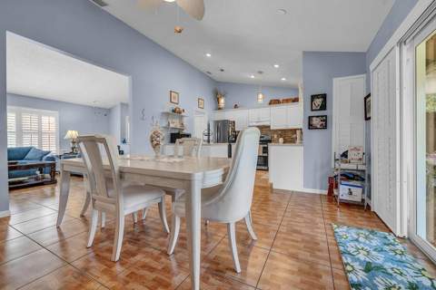 8026 Marshwood Lane, Lake Worth FL - photo 12 of 30