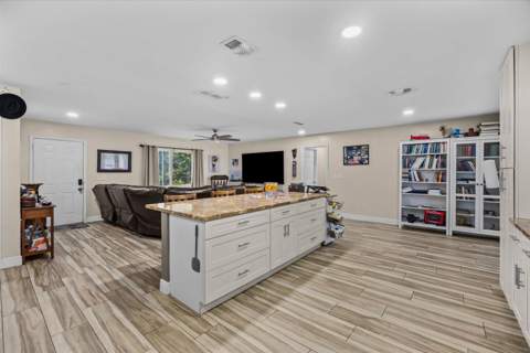 5112 Myrtle Drive, Fort Pierce FL - photo 8 of 59
