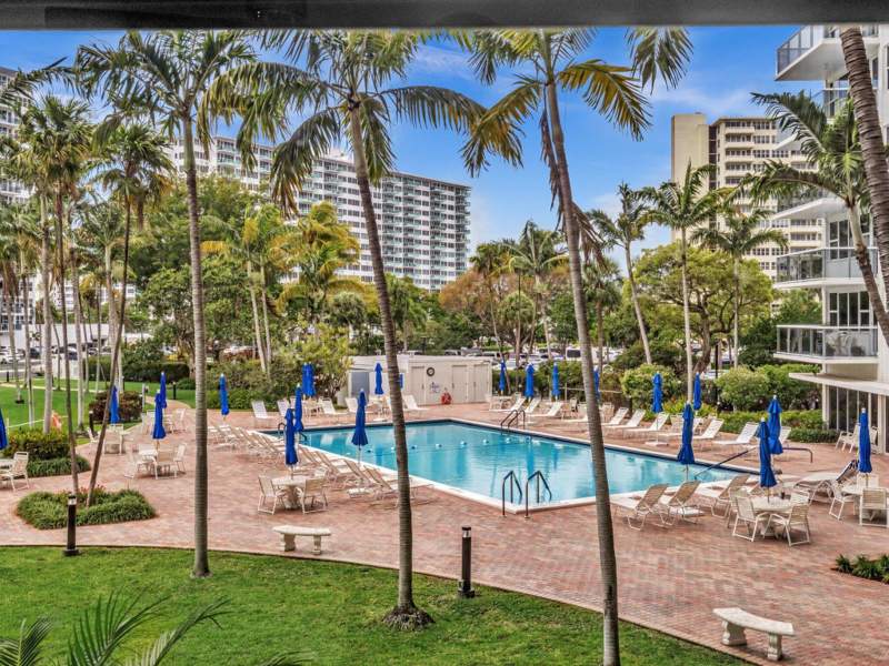 2 bedroom Stock Cooperative at 3300 NE 36th Street #1219, Coral Ridge Towers East Co-Op, Fort Lauderdale — photo 5