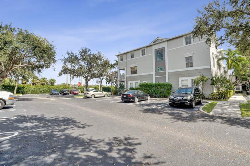2 bedroom Condominium at 2016 Shoma Drive #2016, Shoma Courtyards II At Royal Palm Condom, Royal Palm Beach — photo 4
