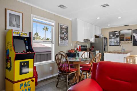 8948 Oak Street, Boynton Beach FL - photo 11 of 40