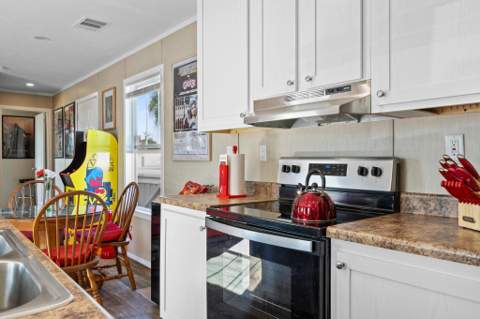 8948 Oak Street, Boynton Beach FL - photo 8 of 40