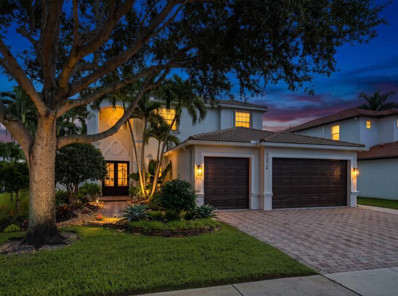 5 bedroom Single Family Residence at 7372 Moneta Street, Villages Of Windsor 2, Lake Worth — photo 1