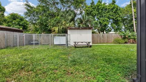 6311 Liberty Street, Hollywood FL - photo 8 of 32