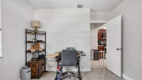6311 Liberty Street, Hollywood FL - photo 14 of 32