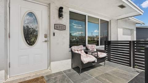 6311 Liberty Street, Hollywood FL - photo 22 of 32
