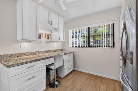 12926 Briarlake Drive #104b, Palm Beach Gardens FL - photo 15 of 45