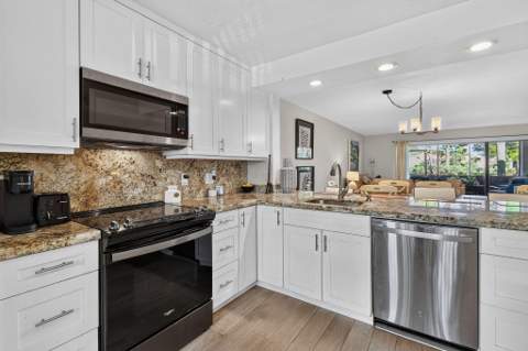 12926 Briarlake Drive #104b, Palm Beach Gardens FL - photo 17 of 45