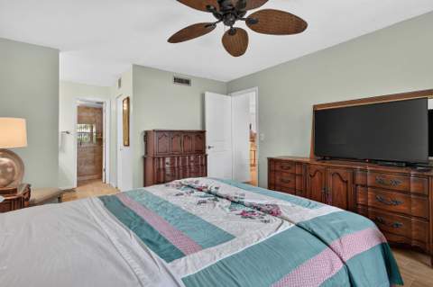 12926 Briarlake Drive #104b, Palm Beach Gardens FL - photo 22 of 45