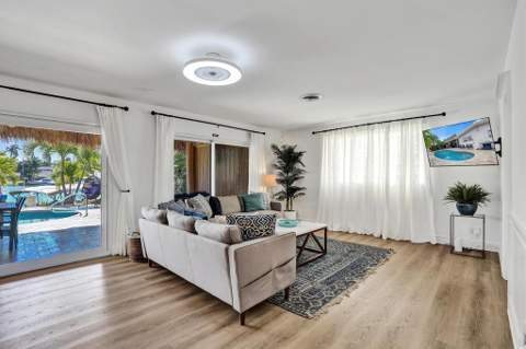 1004 NE 26th Avenue, Pompano Beach FL - photo 9 of 61