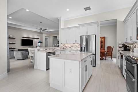 8223 Majestic Mountain Drive, Boynton Beach FL - photo 7 of 51