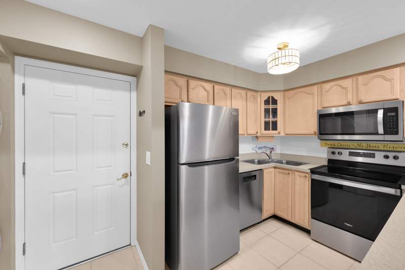1 bedroom Condominium at 2400 S Ocean Drive #5625, Golf Villas, Fort Pierce — photo 4
