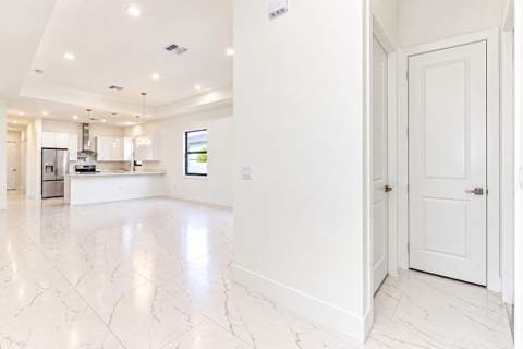 2367 E Faith Avenue, Schall Circle FL - photo 8 of 54