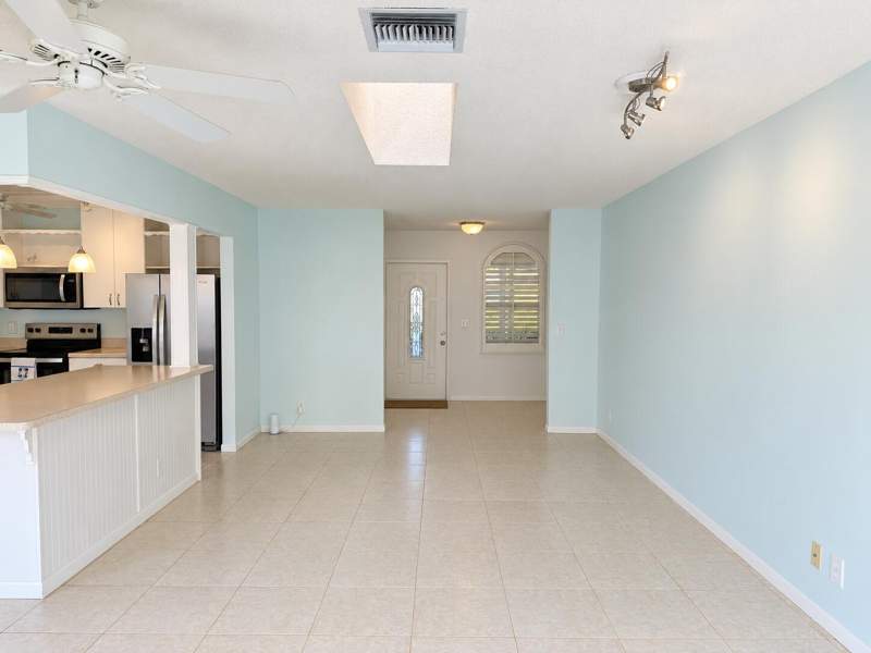 2 bedroom Villa at 6309 Dusenburg Road, Delray Villas 4/5, Delray Beach — photo 5