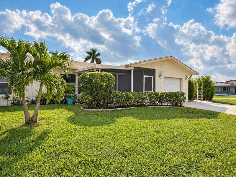 2 bedroom Villa at 6309 Dusenburg Road, Delray Villas 4/5, Delray Beach — photo 2