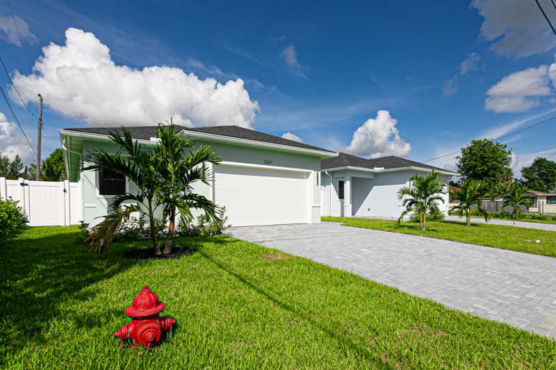 4 bedroom Single Family Residence at 2367 E Faith Avenue, Hartleys, Schall Circle — photo 1