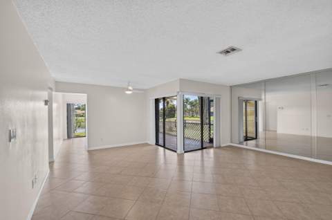 6102 Woodlake Boulevard, Greenacres FL - photo 7 of 33
