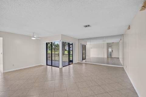 6102 Woodlake Boulevard, Greenacres FL - photo 8 of 33