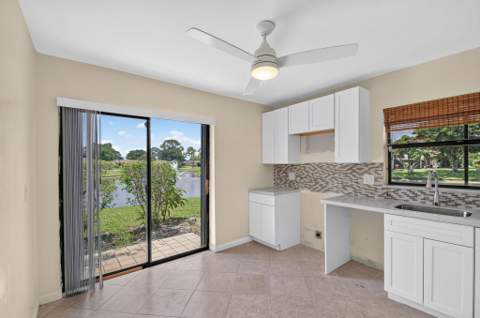 6102 Woodlake Boulevard, Greenacres FL - photo 9 of 33